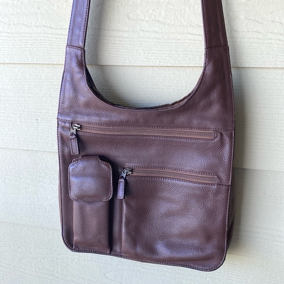 JP Ourse & Cie The Traveler Full Grain Leather Crossbody Messenger Bag - Picture 4 of 16